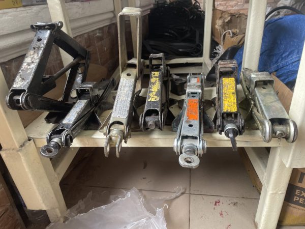 Belgium Car Jack - Image 3
