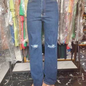 Women’s High-Waist Distressed Straight-Leg Jeans – Classic Blue Ripped Denim